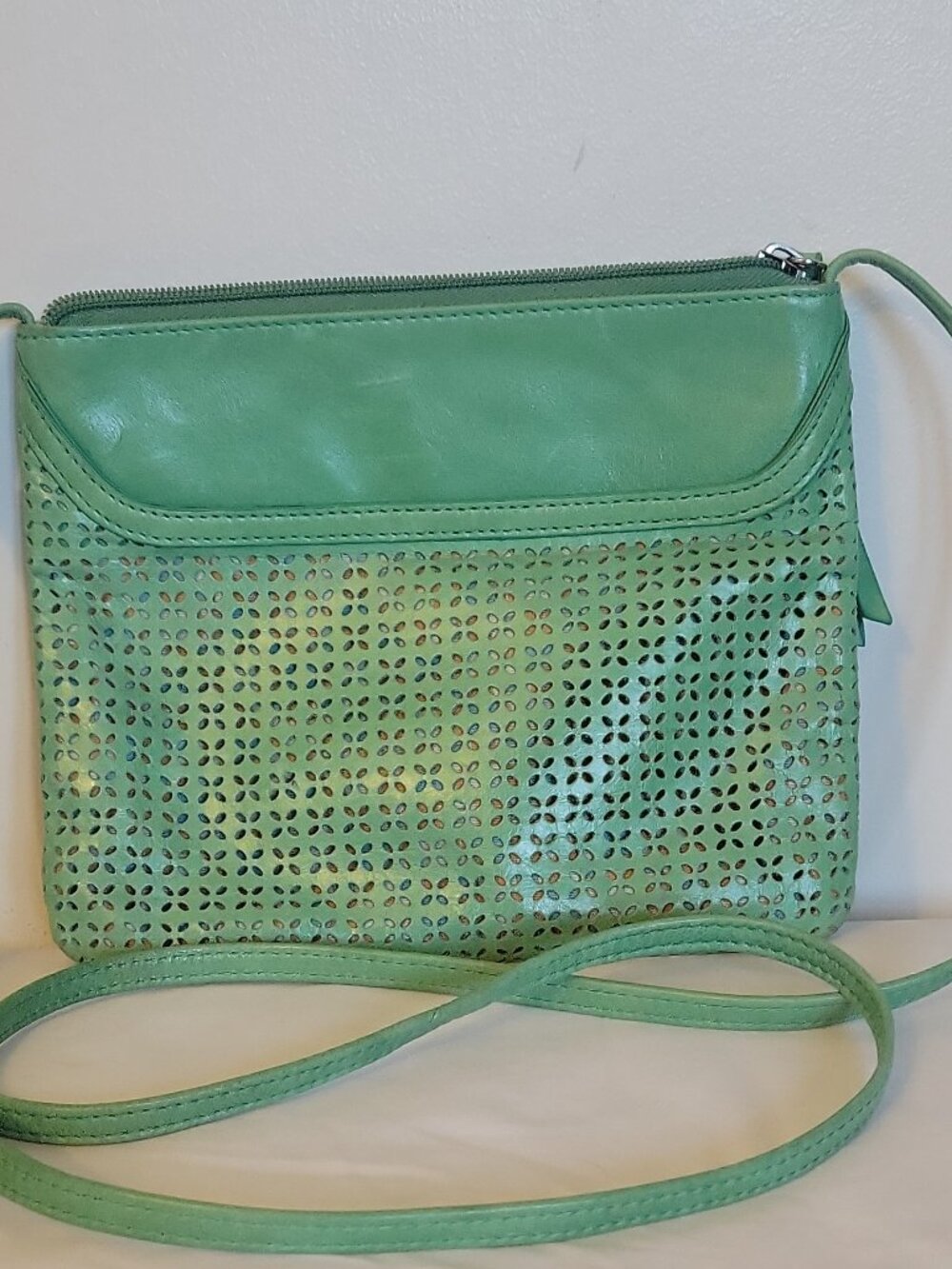 Hobo The original  leather green crossbody, geometric, silver hard ,4  pockets